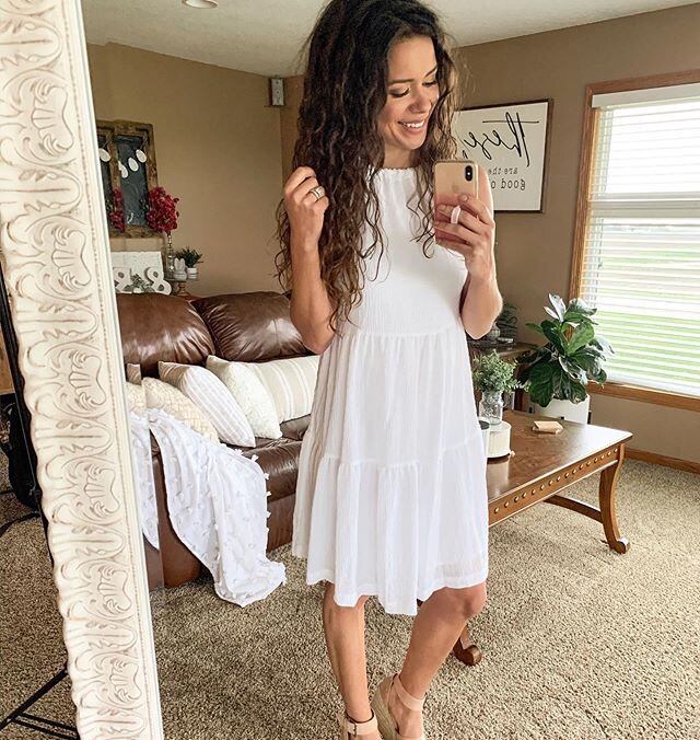 such comfy + cute target dresses making me all ready for some outdoor get togethers 🙌🏻 best part...they&rsquo;re on sale 💃🏻