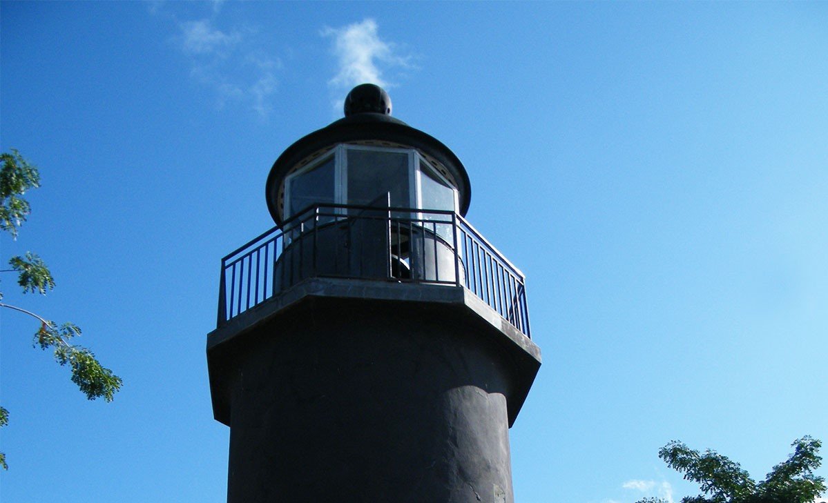 phare-nosy-tanikely.jpg