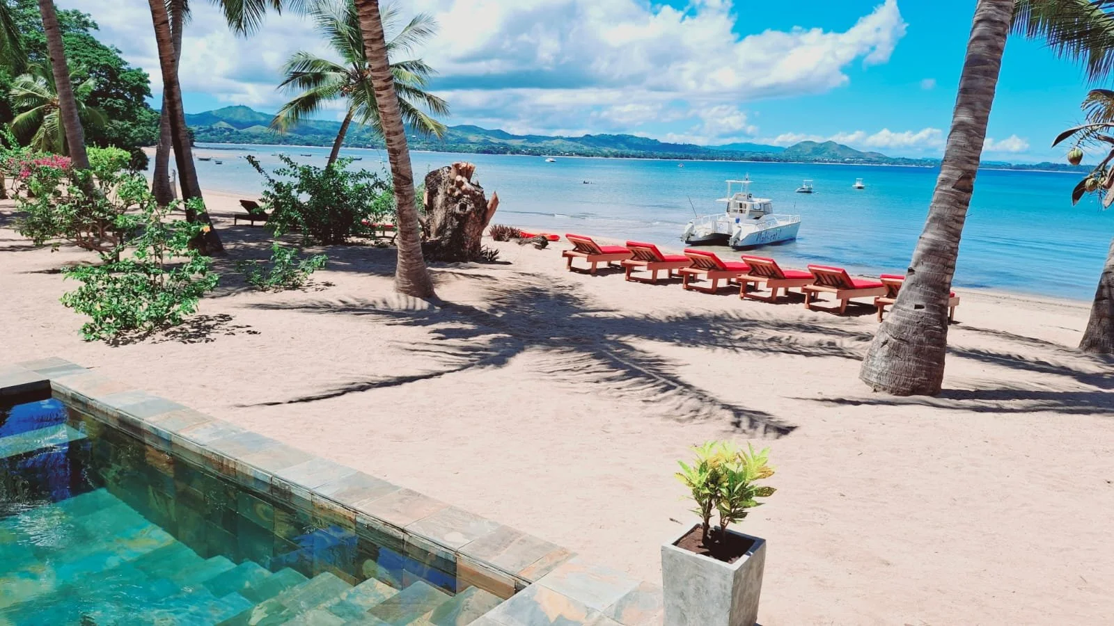 Sakatia Beachfront VILLA pic.jpg