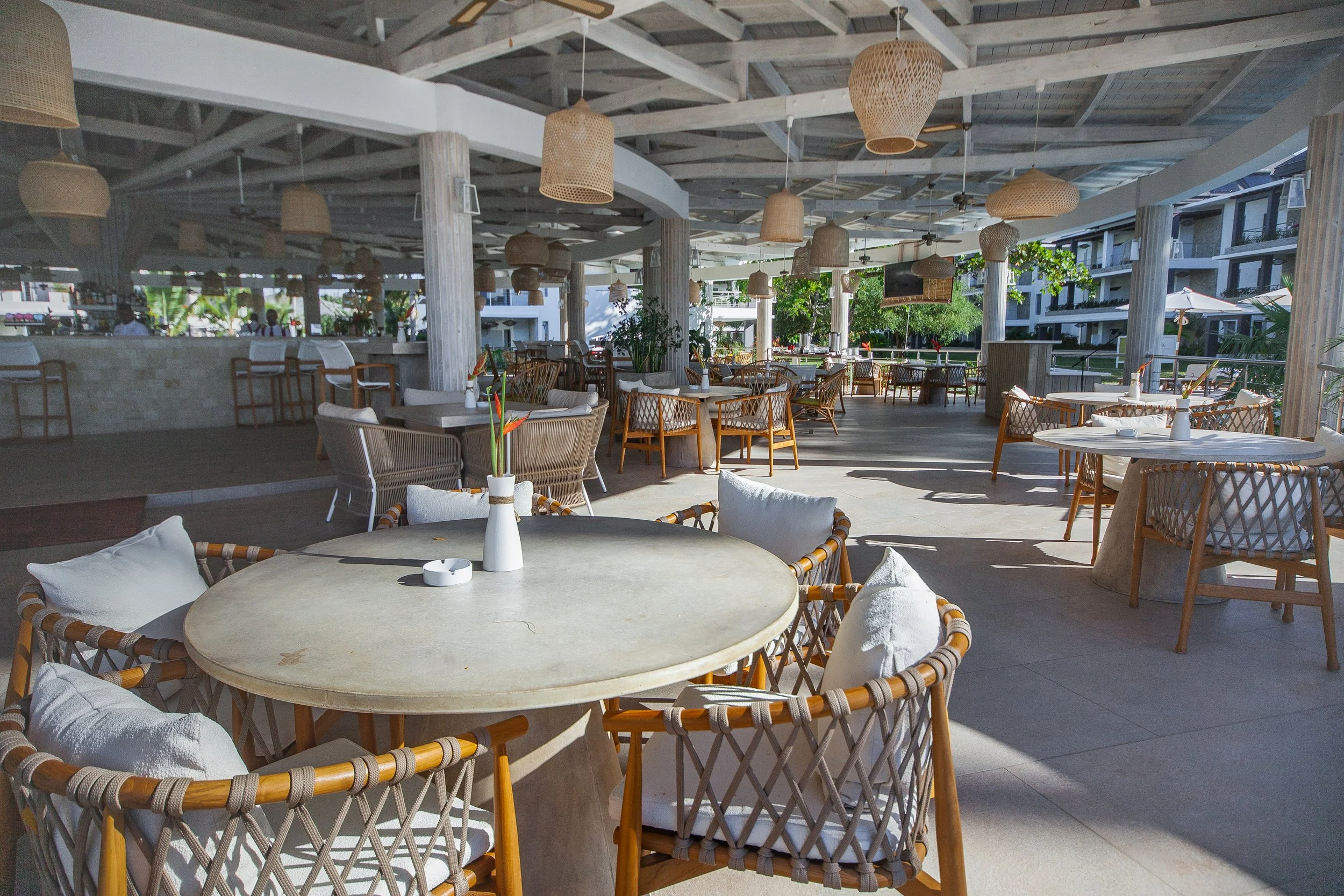 beach_bar1.jpg