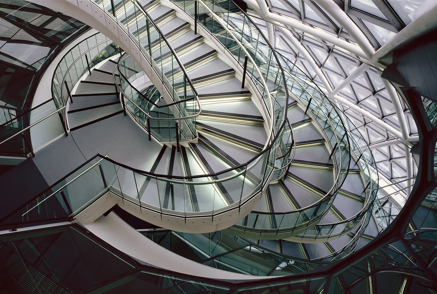 gla_top-of-principal-staircase.jpg