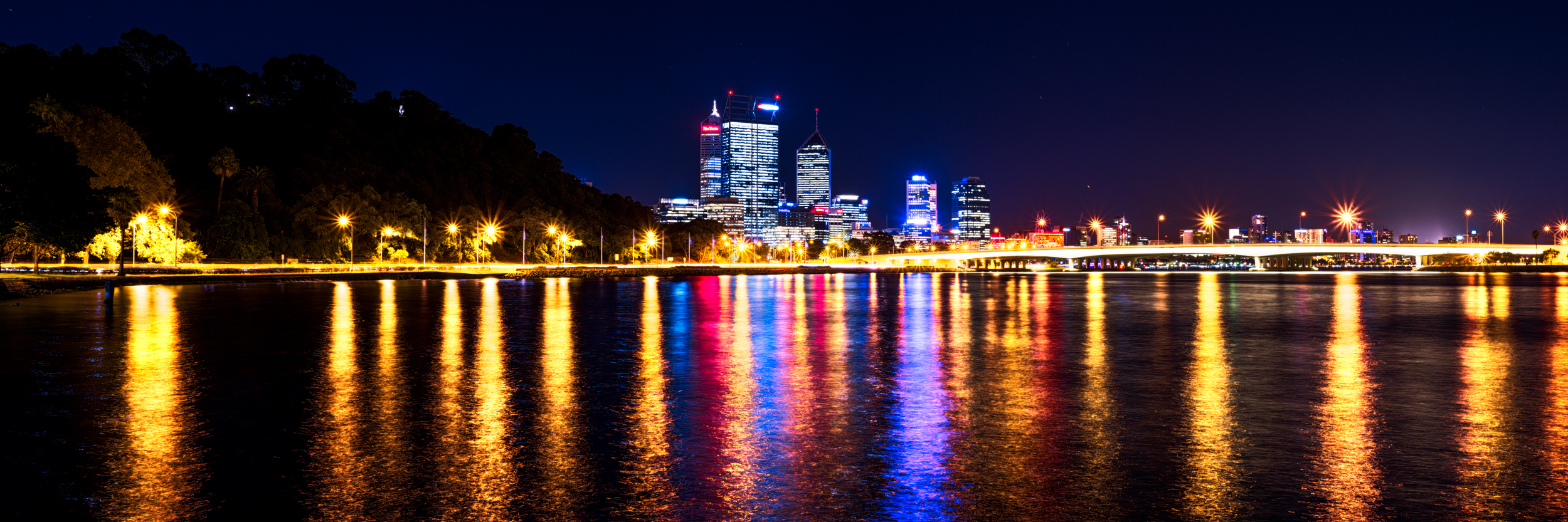 Spyrides_Kyle_Night_Perth_Lights_1_DSC8375 copy.jpg