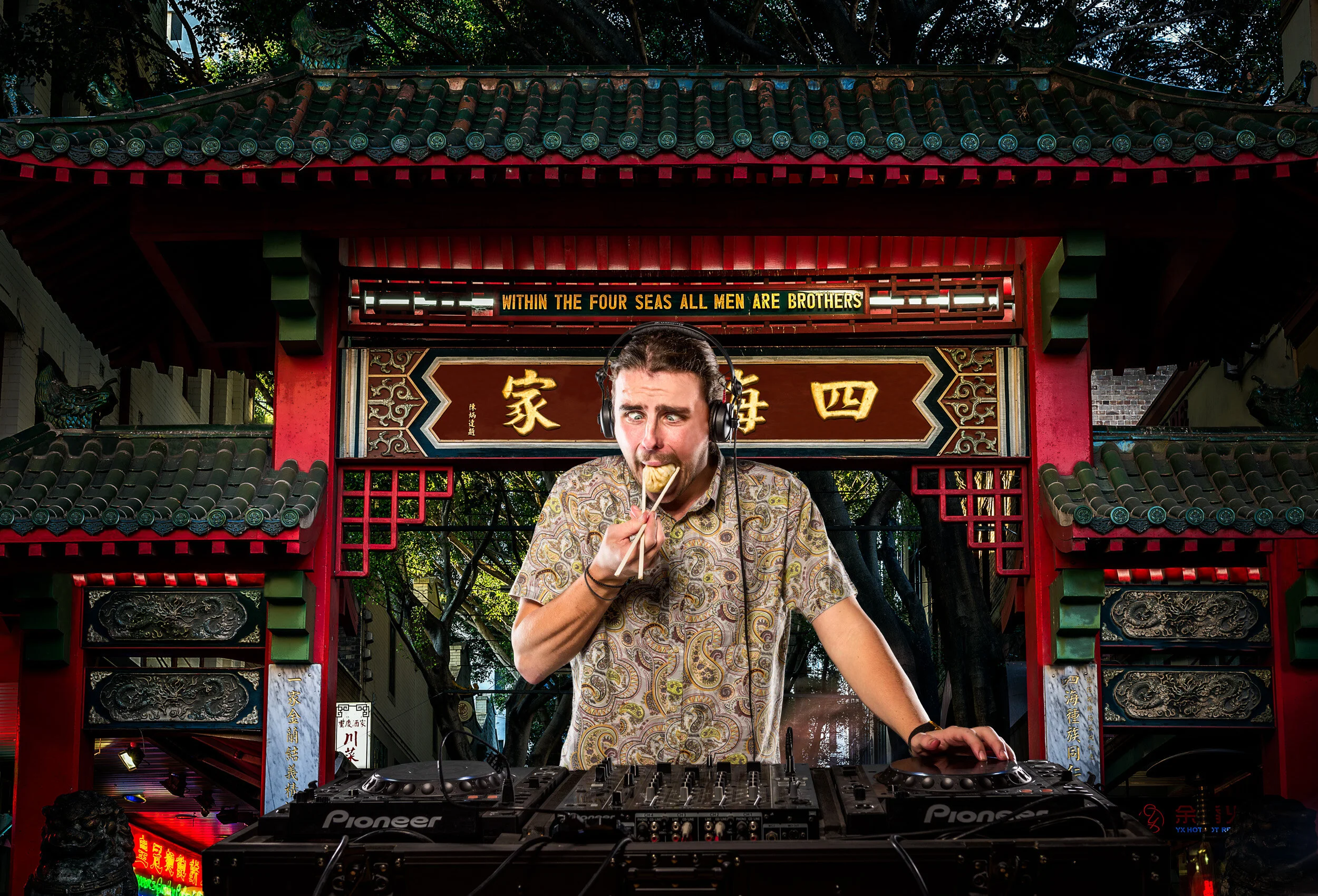 Spyrides_Kyle_Soul.Gazing.Photography_Final_DJ_Dumpling_Shot_With _Background_3.1.2015_4963.jpg