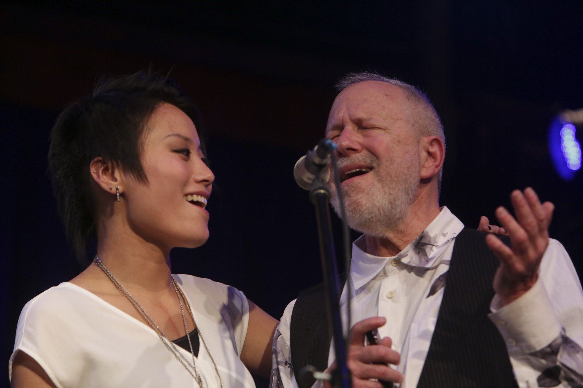 Chihsuan and Corky singing a duet
