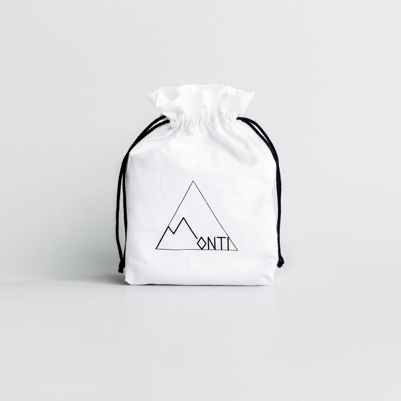 Form-Monti-Square-Glass-Display-Box-Dustbag.jpg