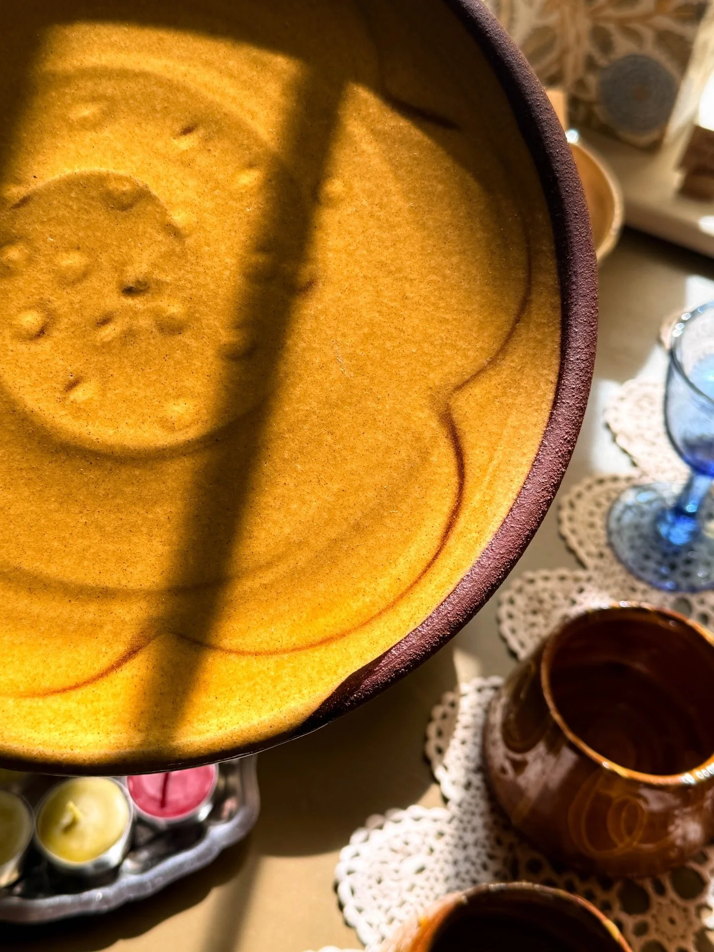 Pots in the sun this morning 🌞