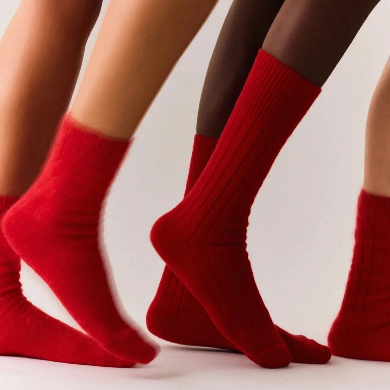 Pairs_MerinoBed-PostboxRed-Bed-Socks.jpg
