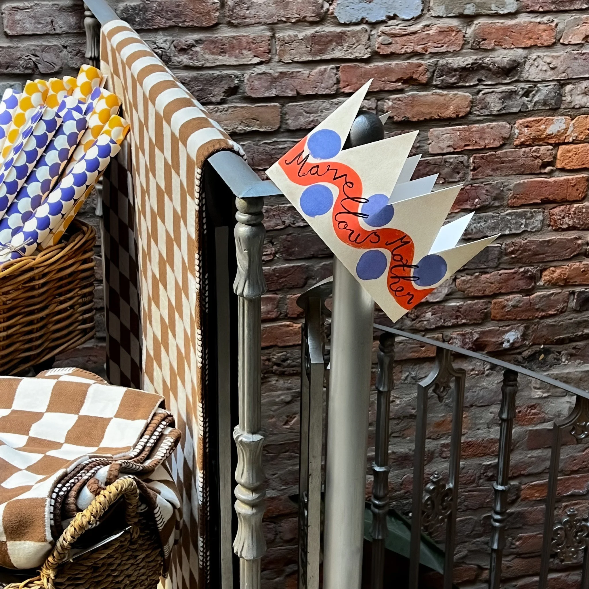 Mothers Day Paper Crown Hat Card