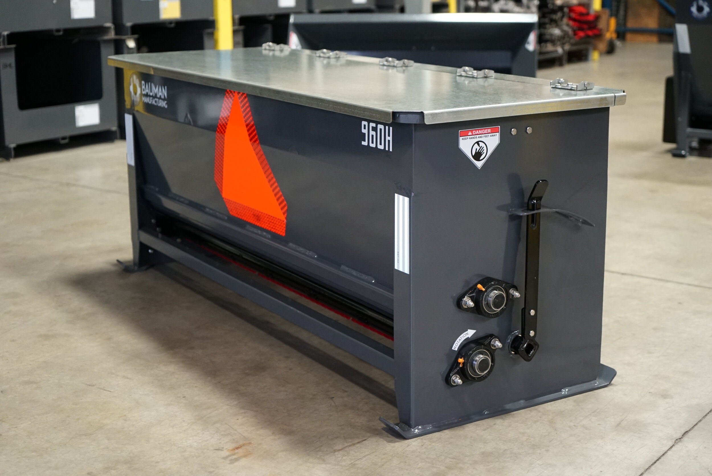 Model 960H Drop Spreader - Bauman Manufacturing