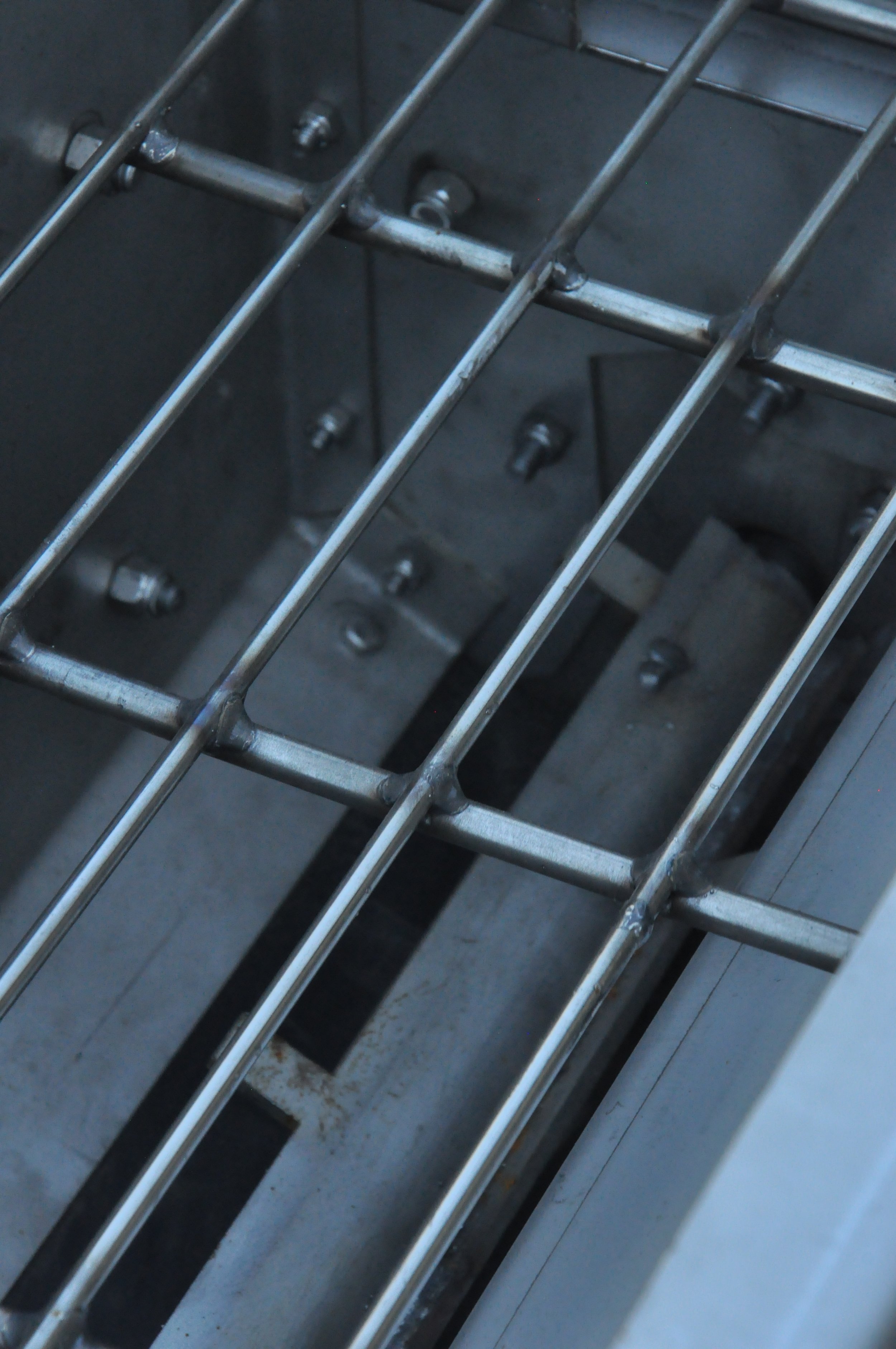 Bauman 440SS Drop Spreader – precision-engineered for uniform distribution in all conditions.