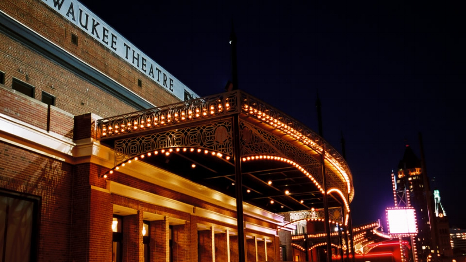Milwaukee Theater