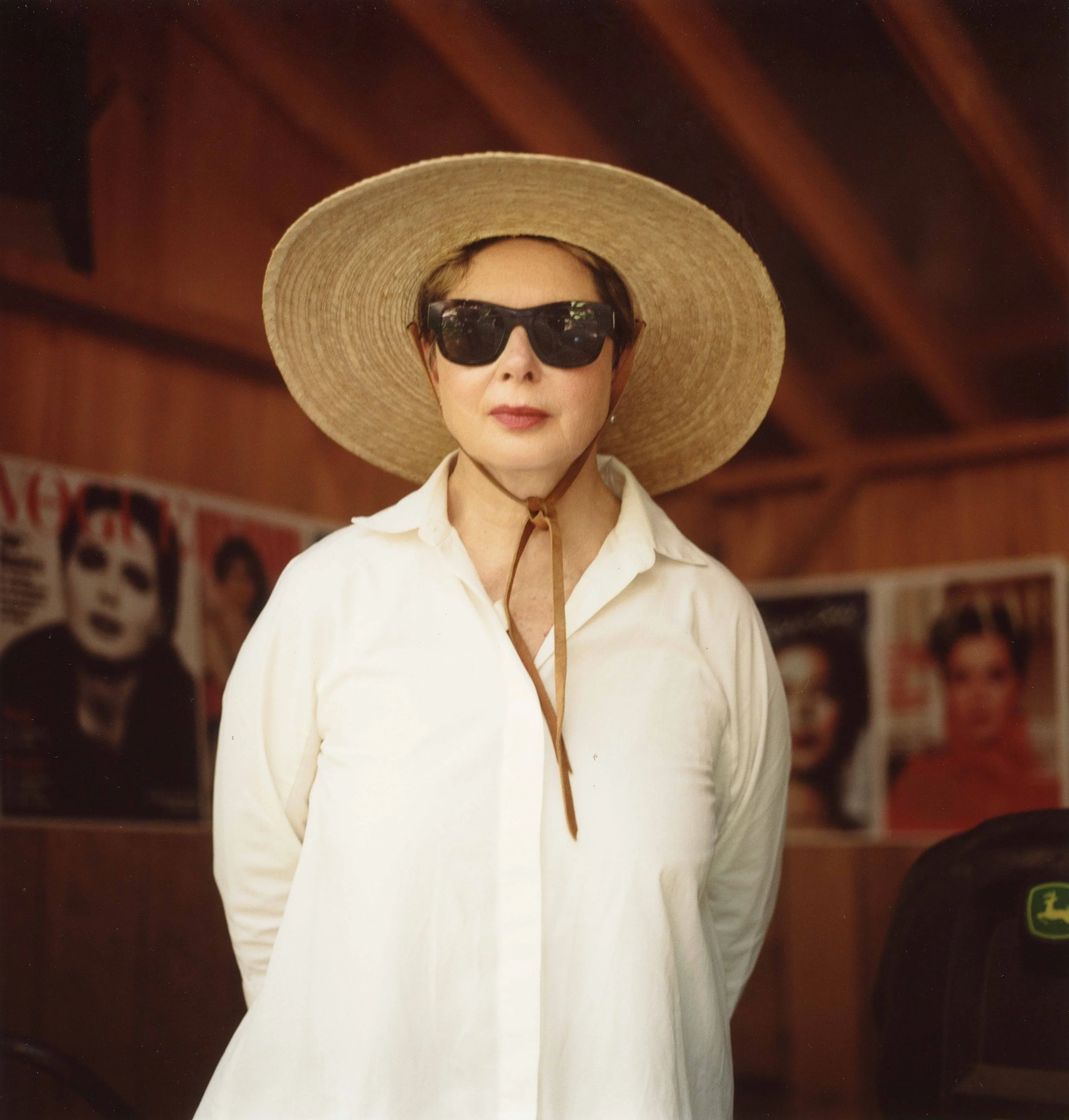 Isabella_Rossellini_OliverHalfin.jpg