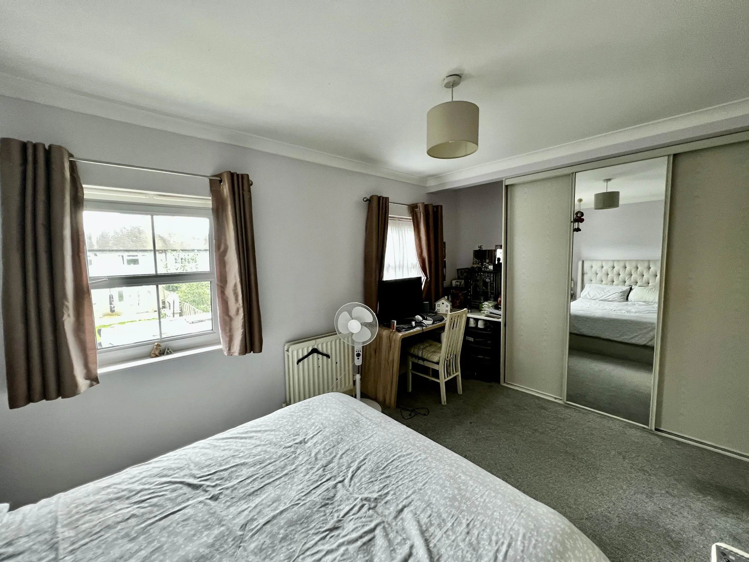 Bedroom 1 alt.JPG