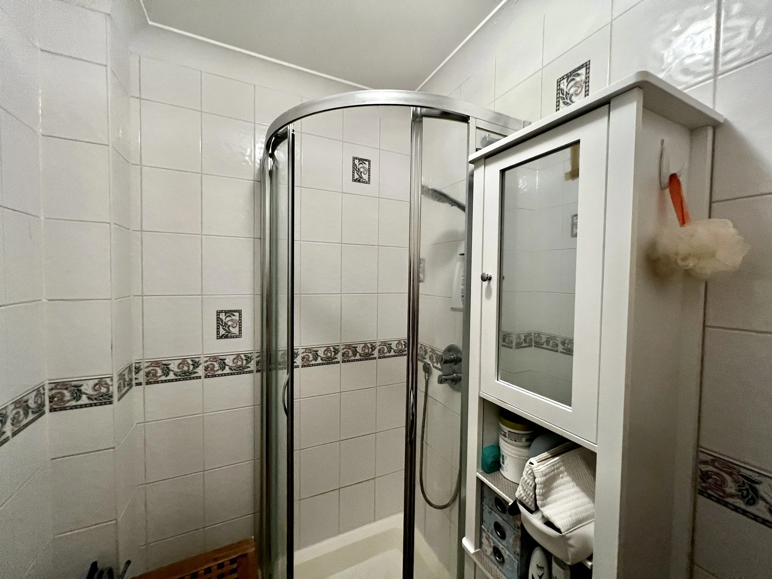 Ensuite.JPG