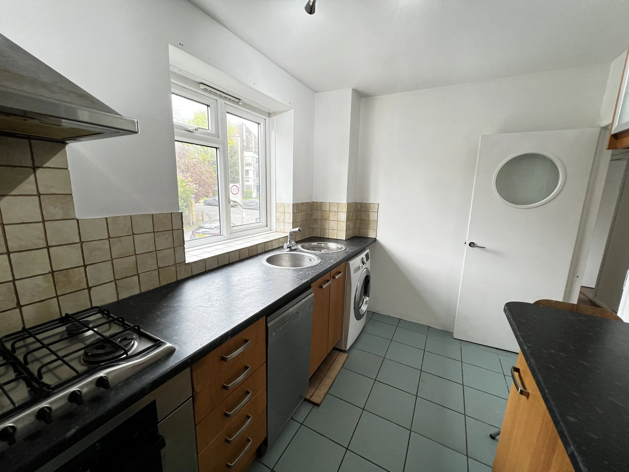 Kitchen Alt.JPG