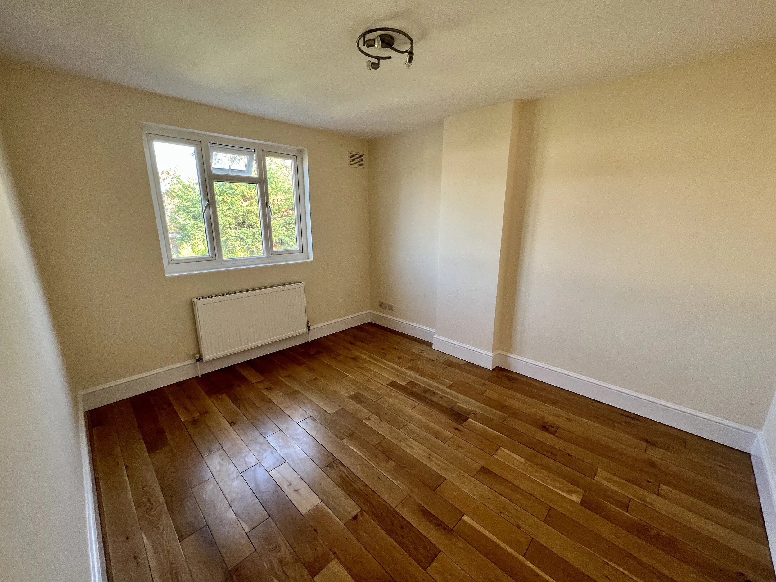 Bedroom 2.JPG