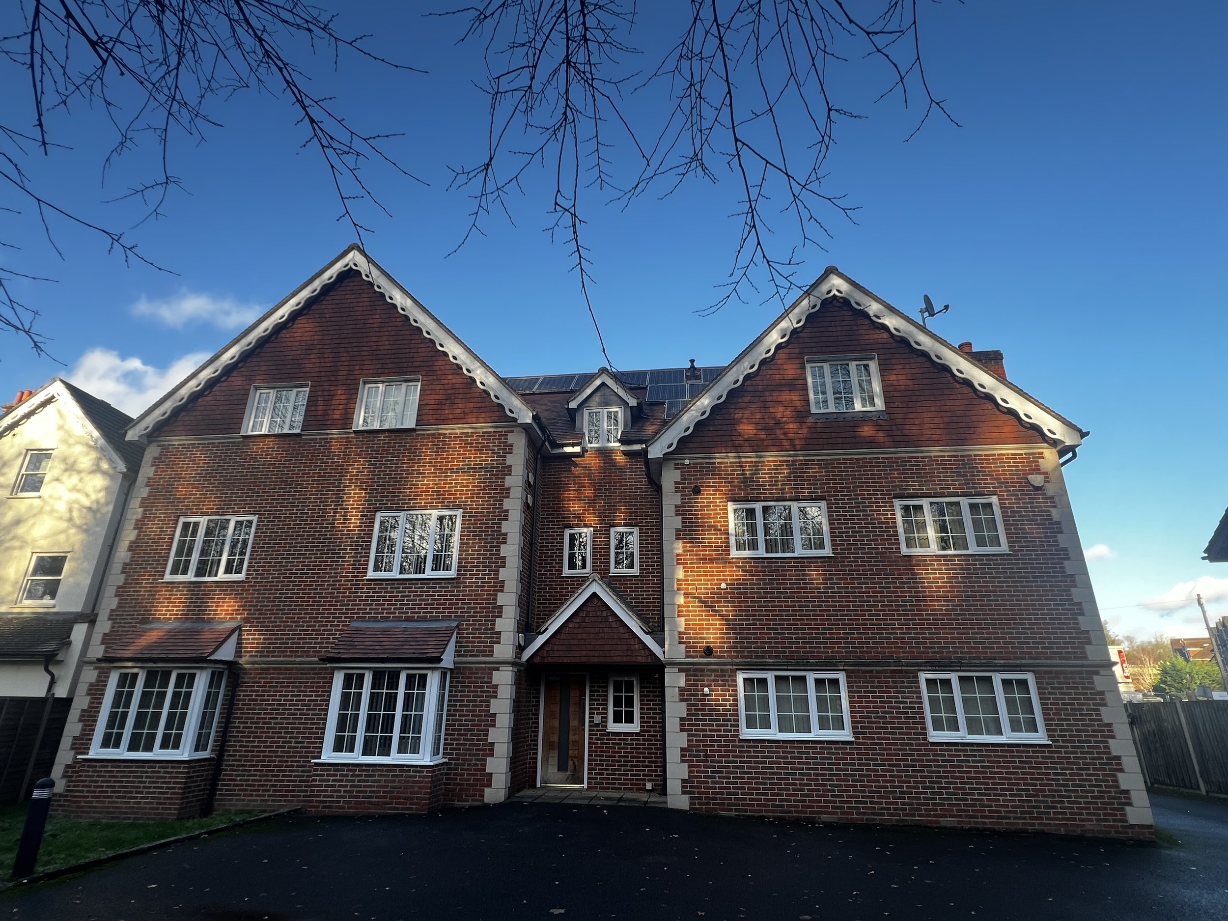 Holmesdale Road, Reigate, RH2 