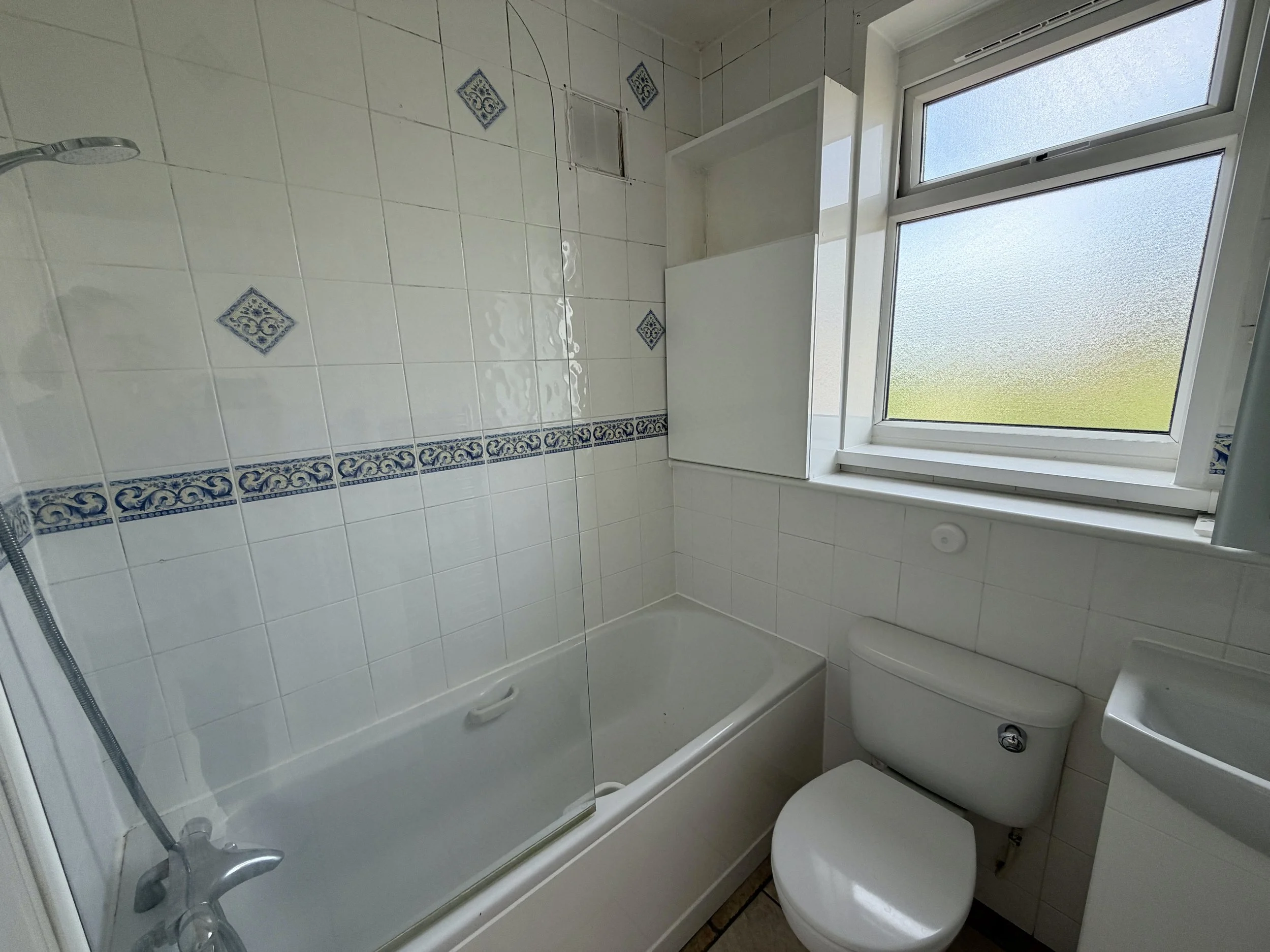 Bathroom.JPG