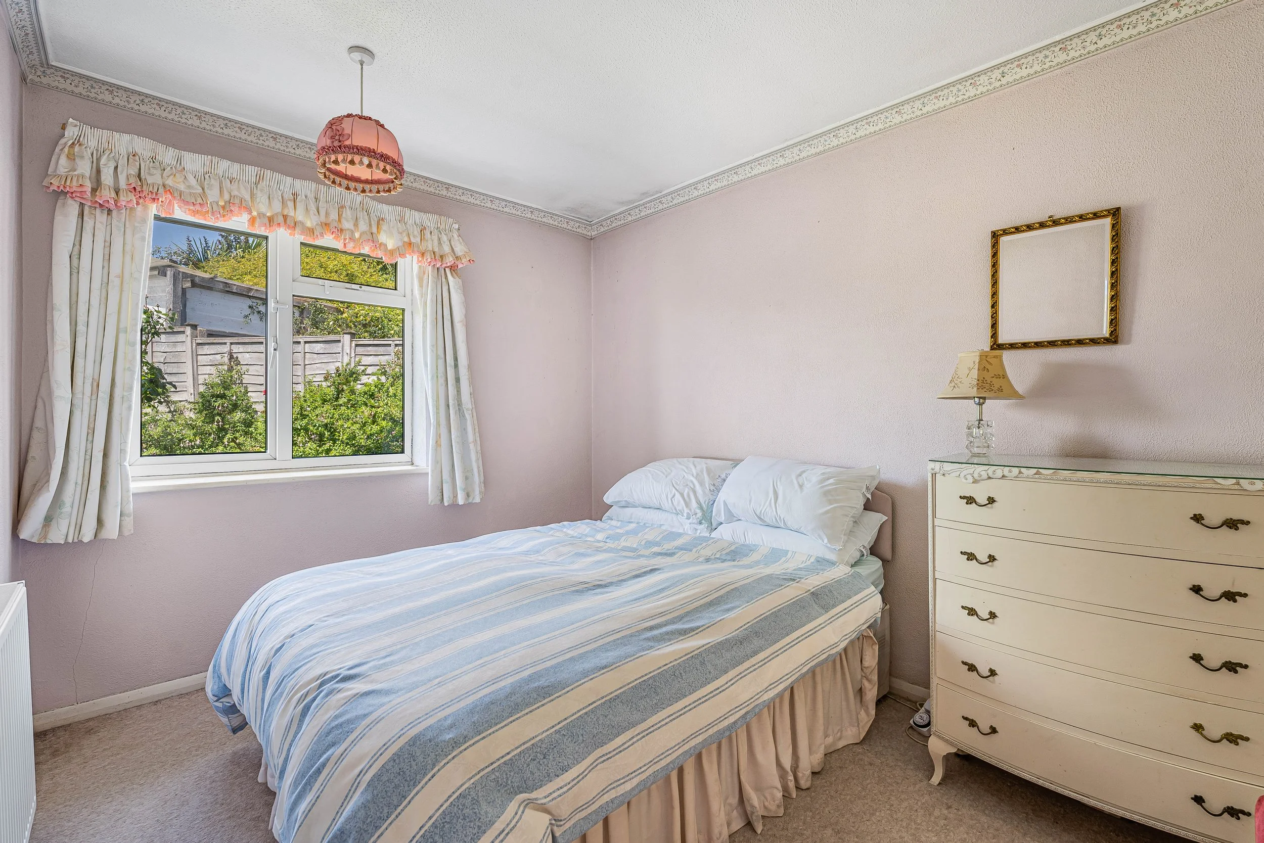 Bedroom 2.JPG