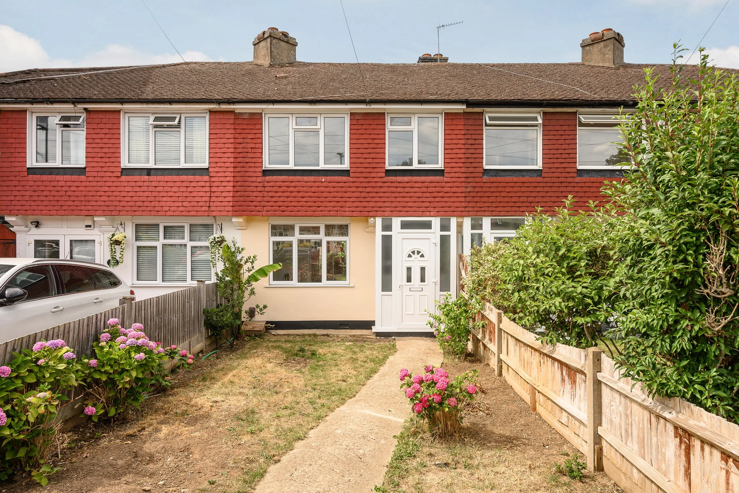 Knollmead, Surbiton, KT5