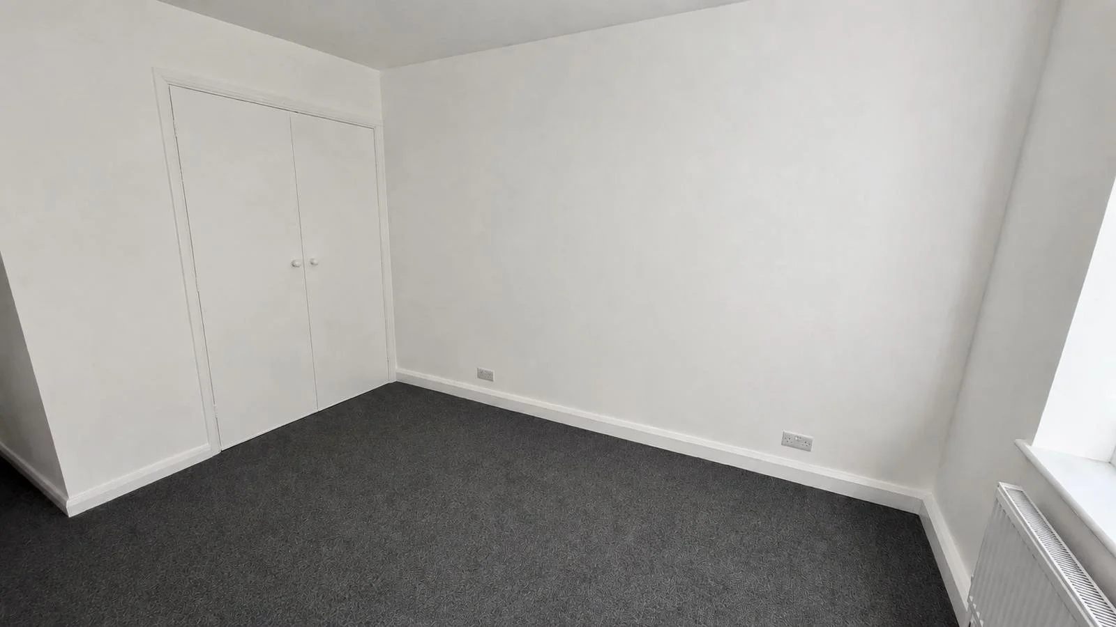 Bedroom 1 Alt.jpg
