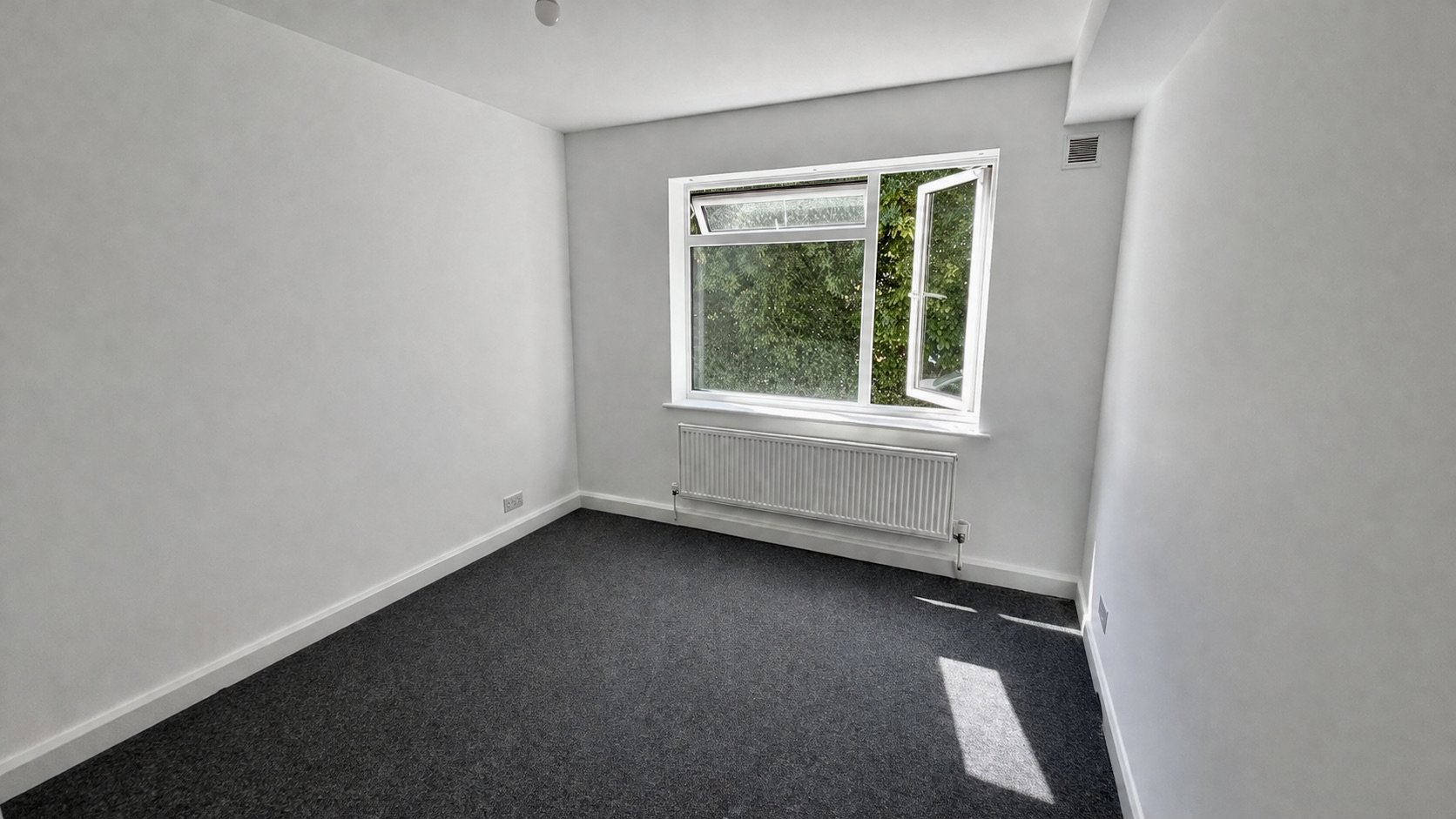 Bedroom 1.jpeg