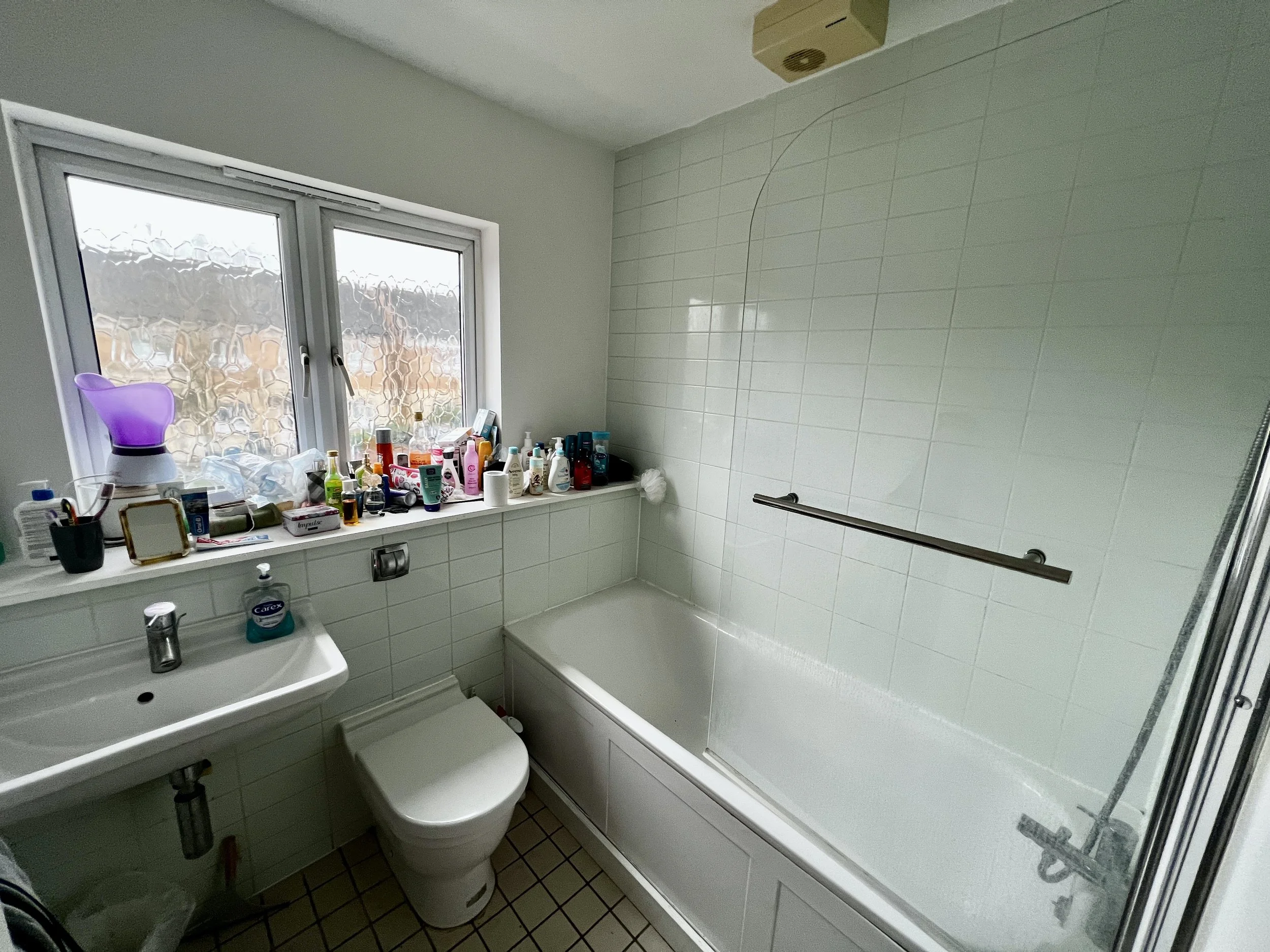 Bathroom.JPG