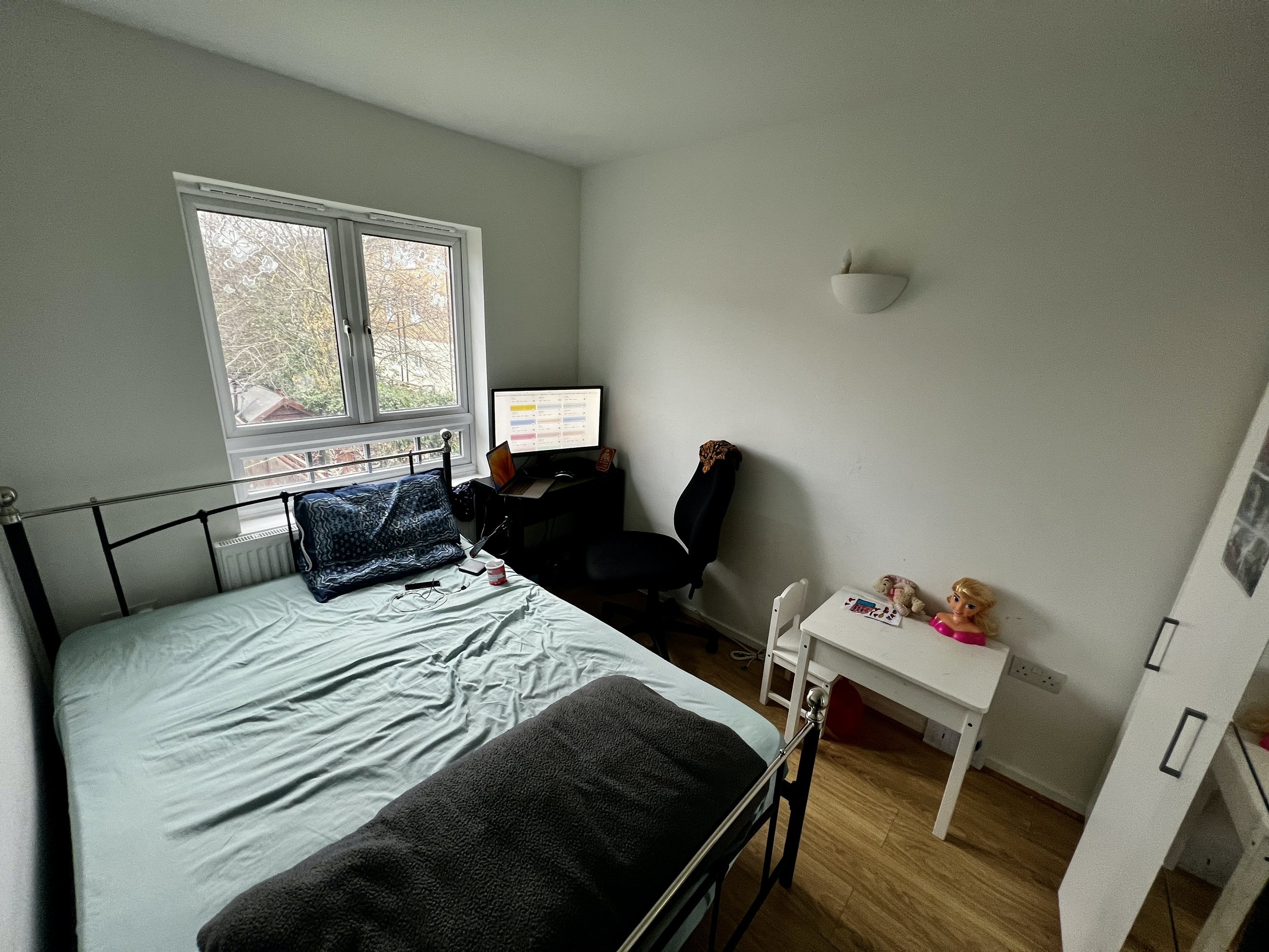 Bedroom 2.JPG