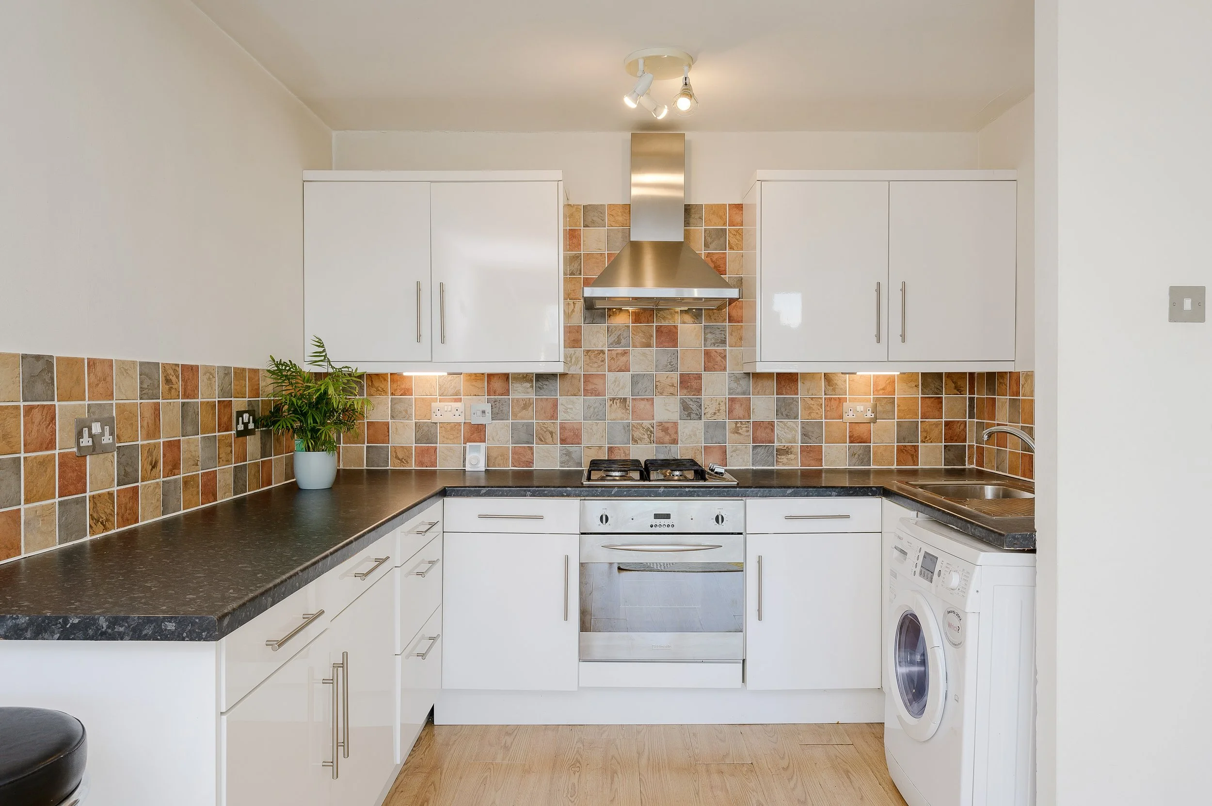 Lambton Court, Raynes Park SW20