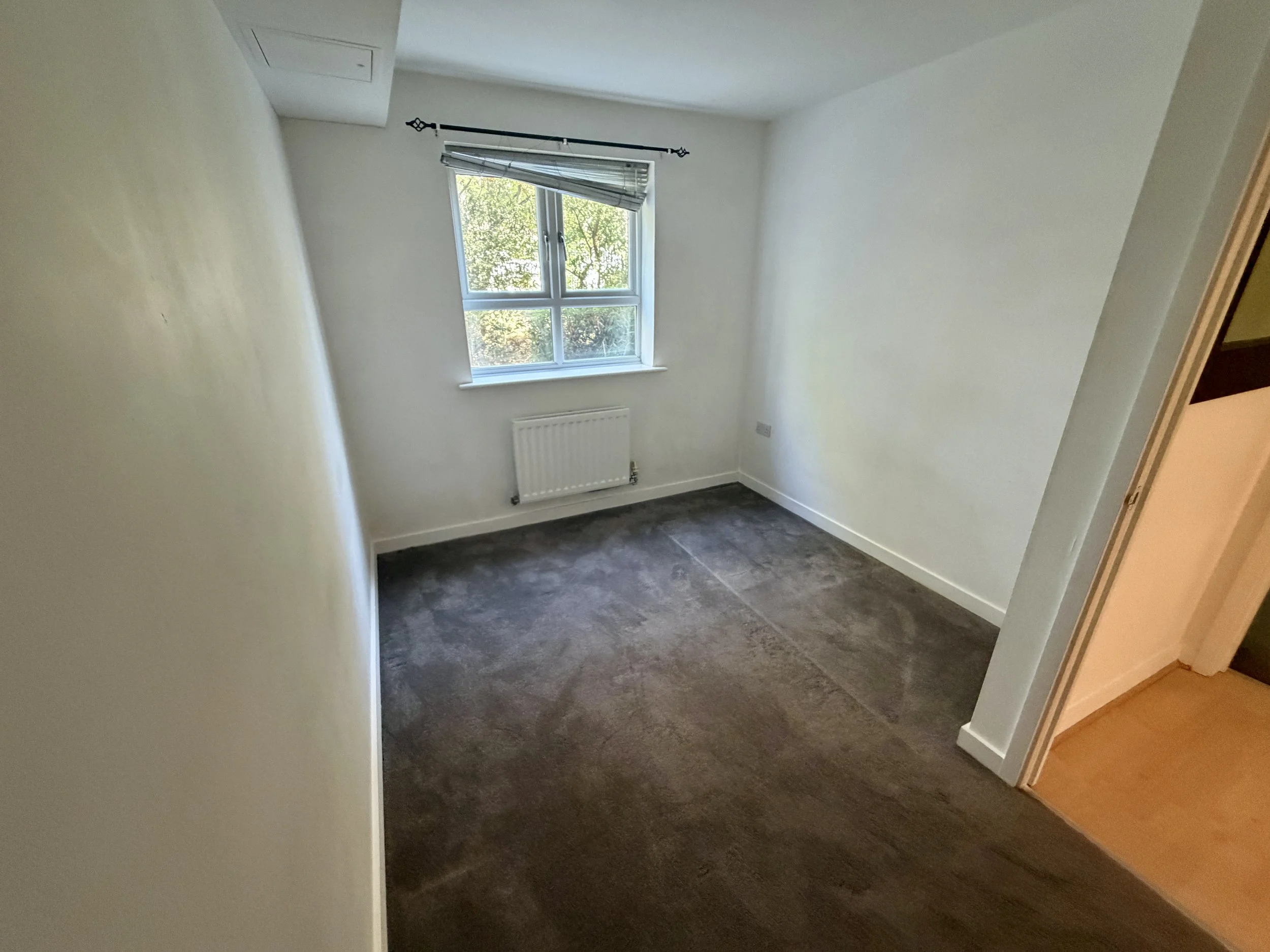 Bedroom 2.JPG