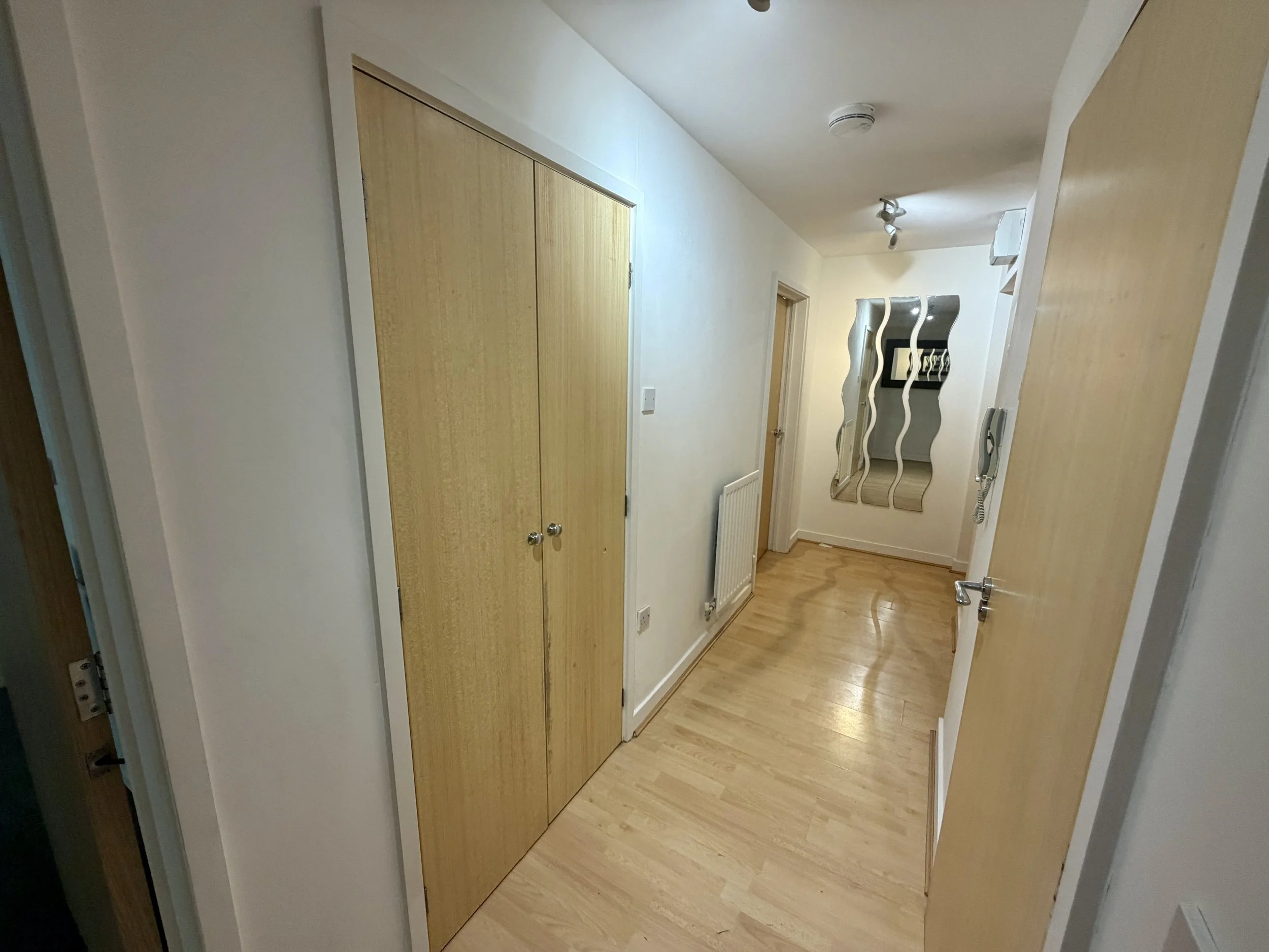 Hallway.JPG