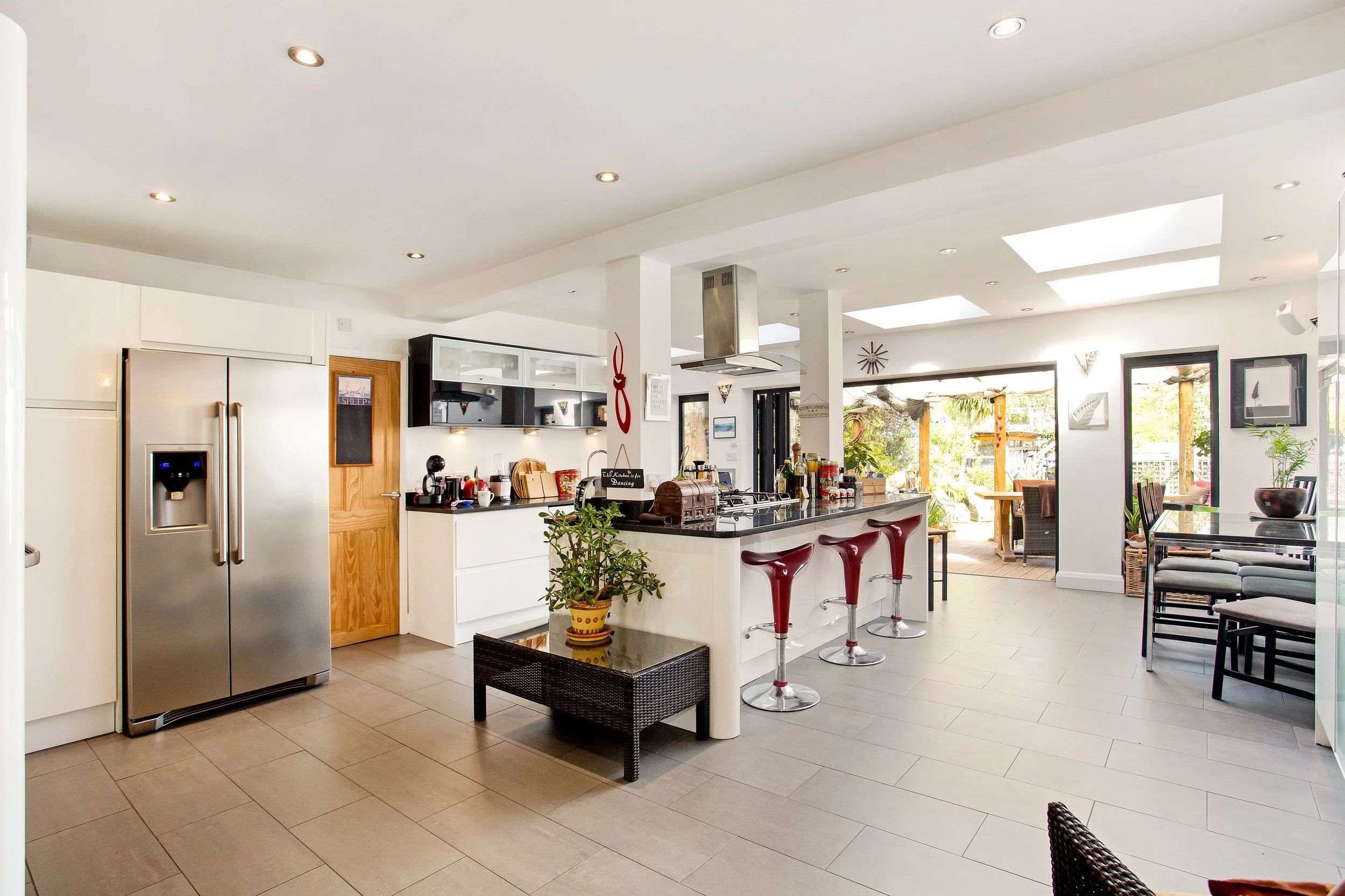 91 Arundel Road kitchen 1.jpg