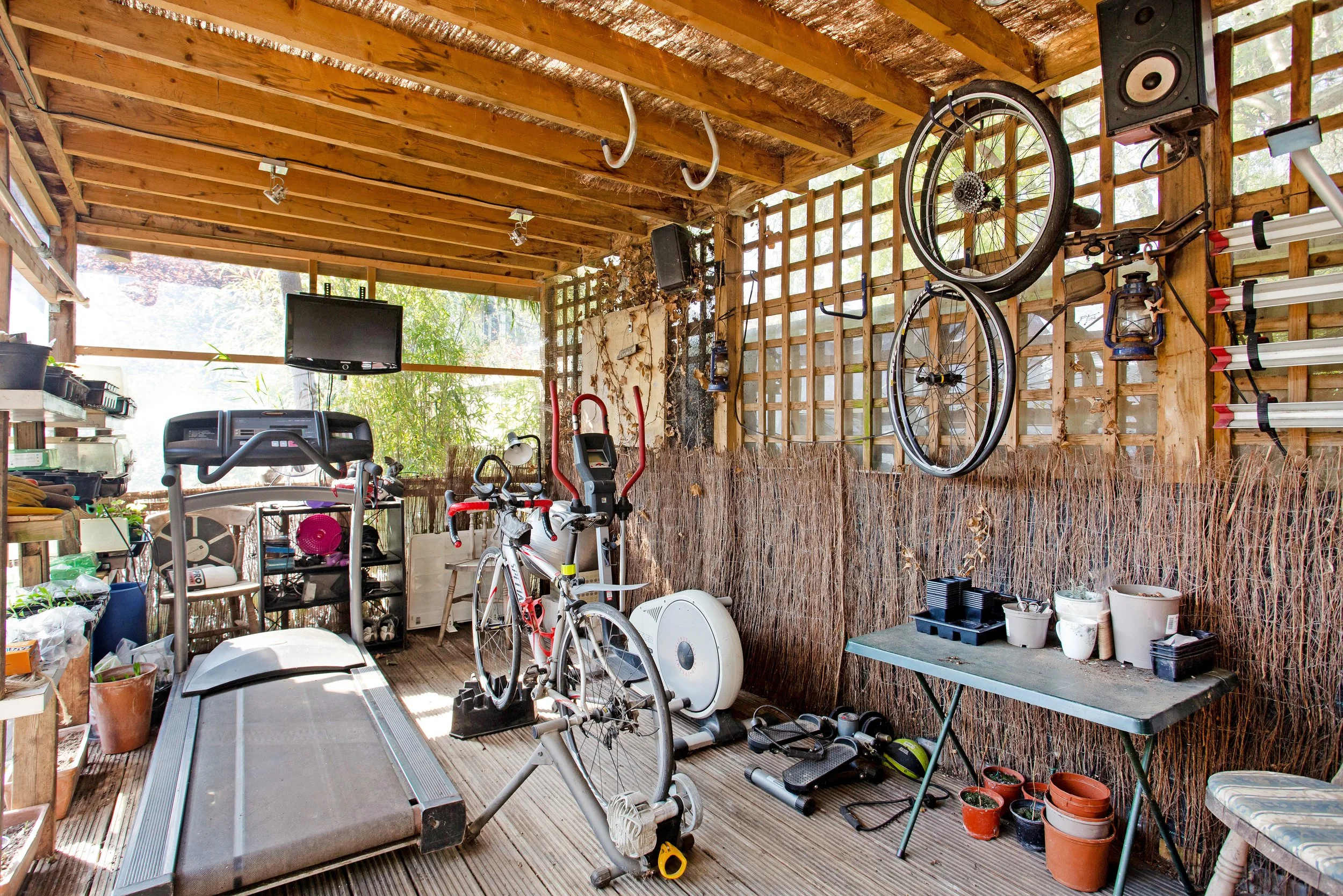 91 Arundel Road outdoor gym.jpg