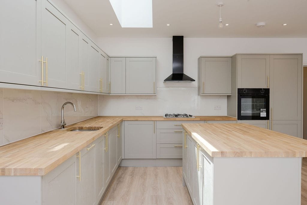 Kitchen Main 2.jpeg