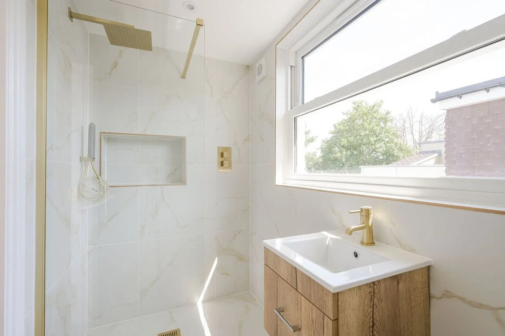 Bathroom Close.jpeg