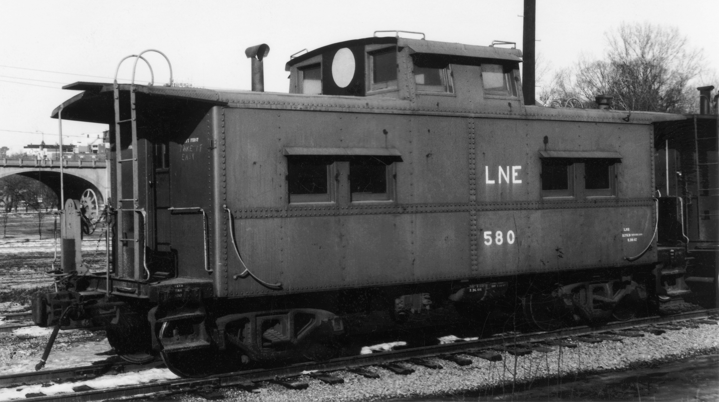 L&NE No. 580 rests on the CNJ in Bethlehem, PA on July 7, 1970. (Max Miller photo, Rudy Garbely collection)