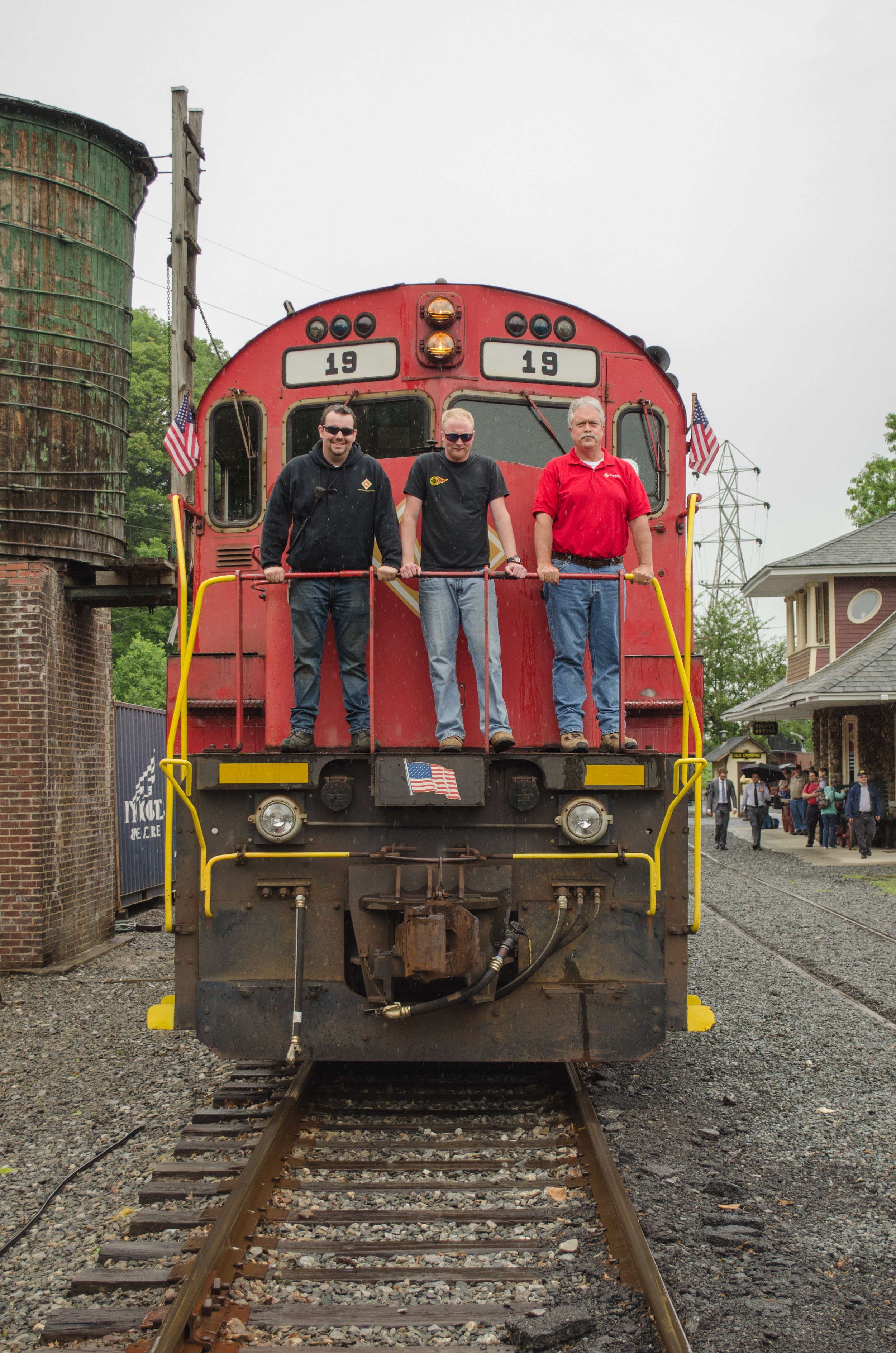  The last M&amp;E crew to operate No. 19 