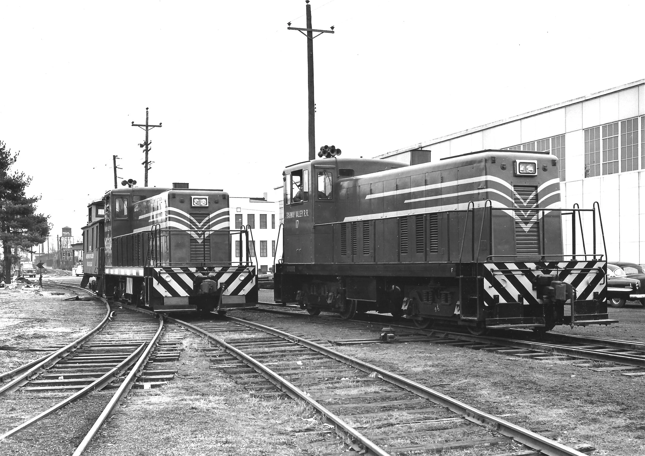 RV 16 and 17 pose for a professional photograph at Kenilworth, NJ, site of the railraod's headquarters, on January 19, 1956. (Michael Caputo photo, Richard J. King collection)