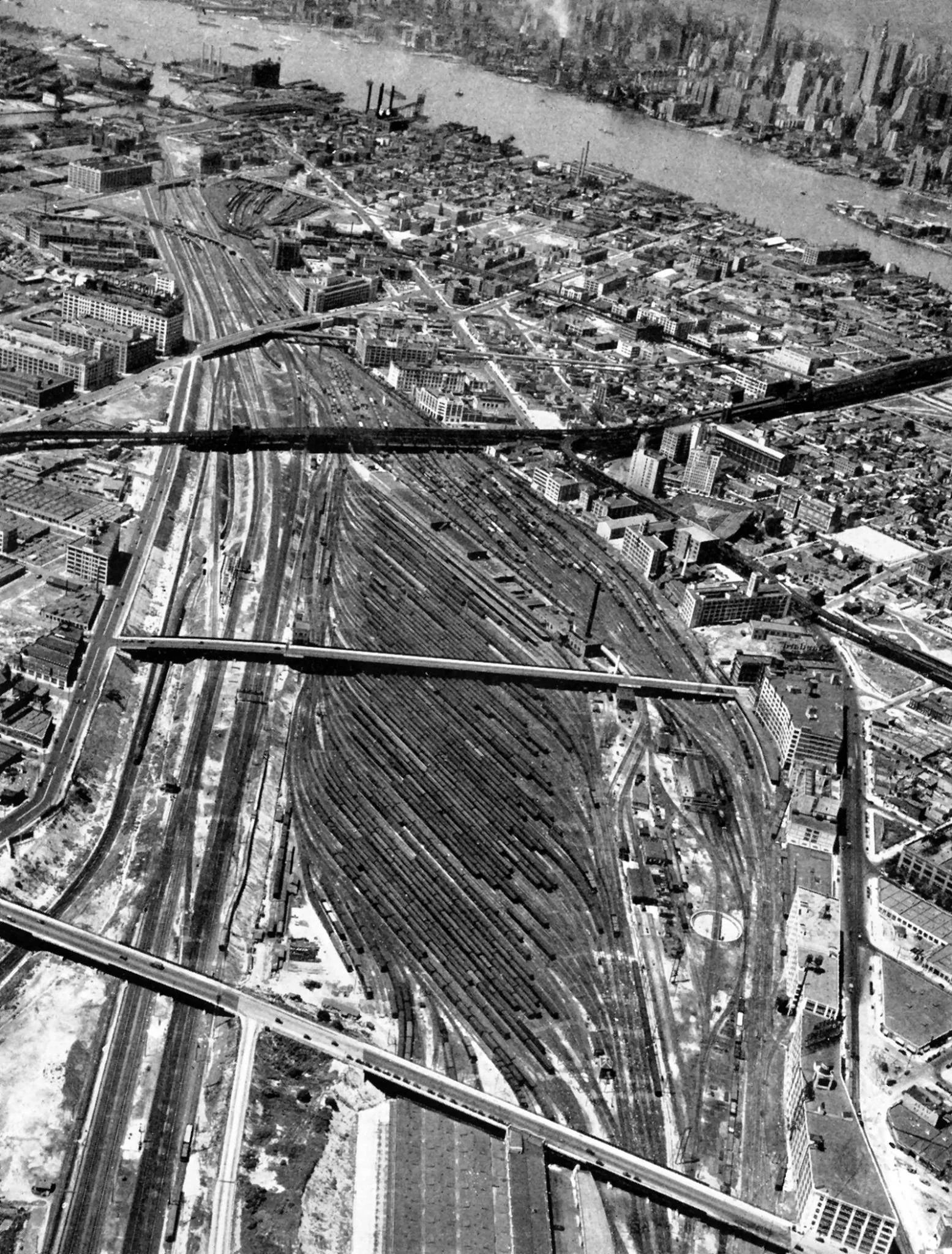 Monthly Meeting - Tri-State Presents: Sunnyside Yard