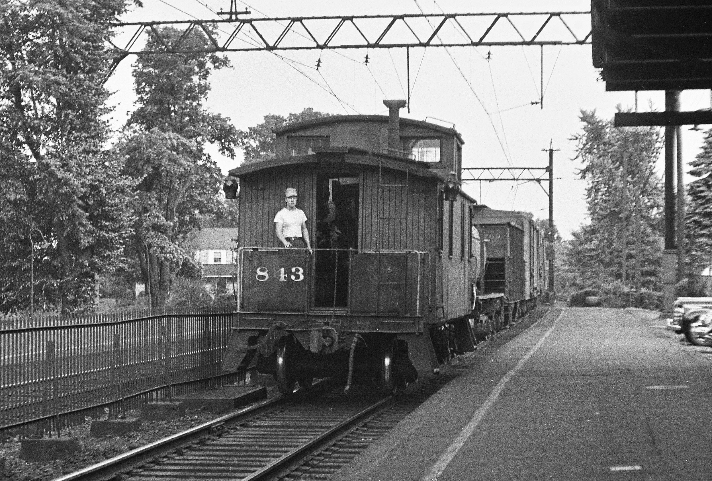 DLW 843 caboose Short Hills 9-7-1951 MDV coll and edit.jpg