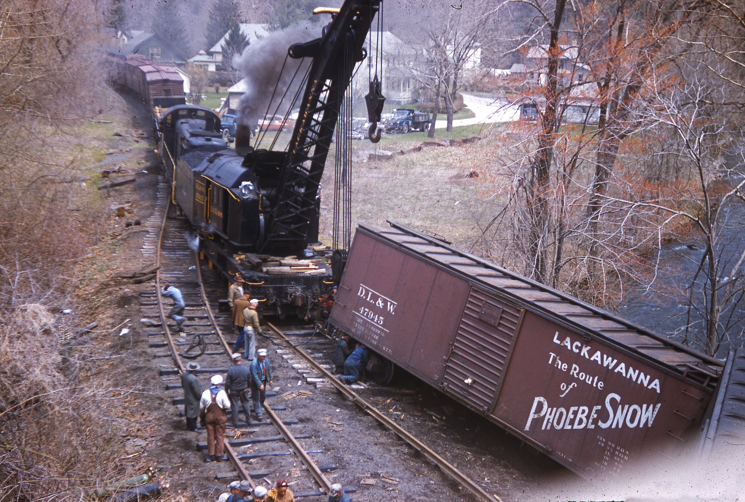 DLW 47945 boxcar ca 1950 wreck S&U MDV collection K14 edit 3500W.jpg