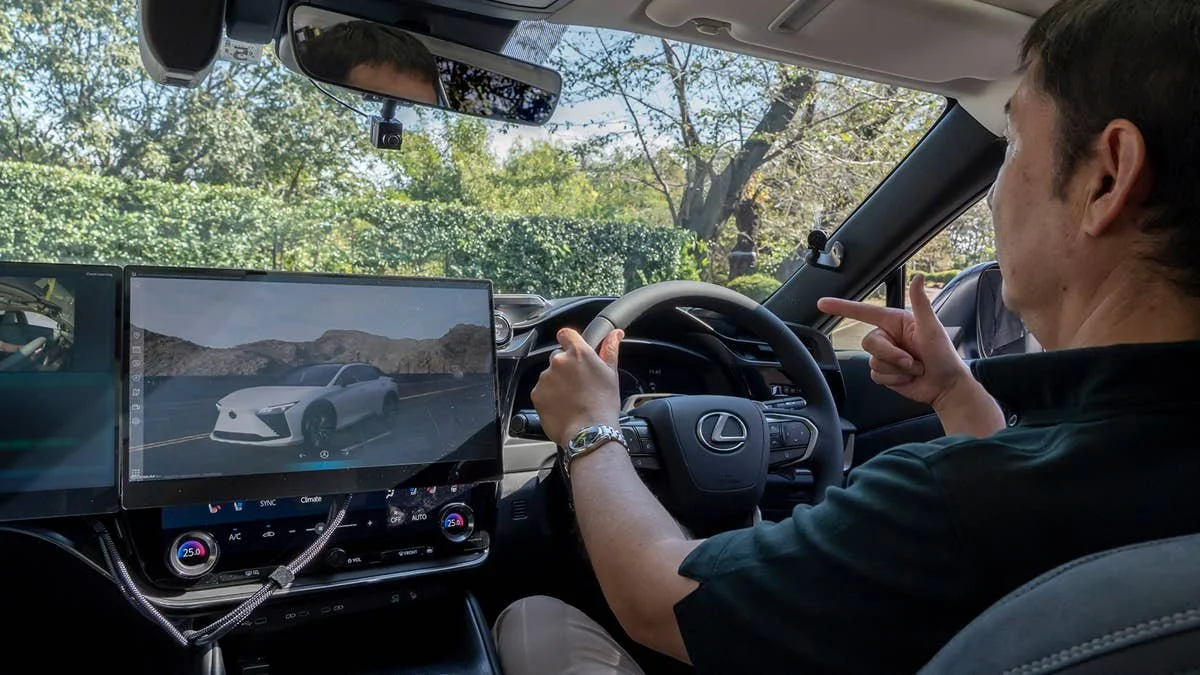 lexus-areneos-interactive-reality-in-motion.jpg
