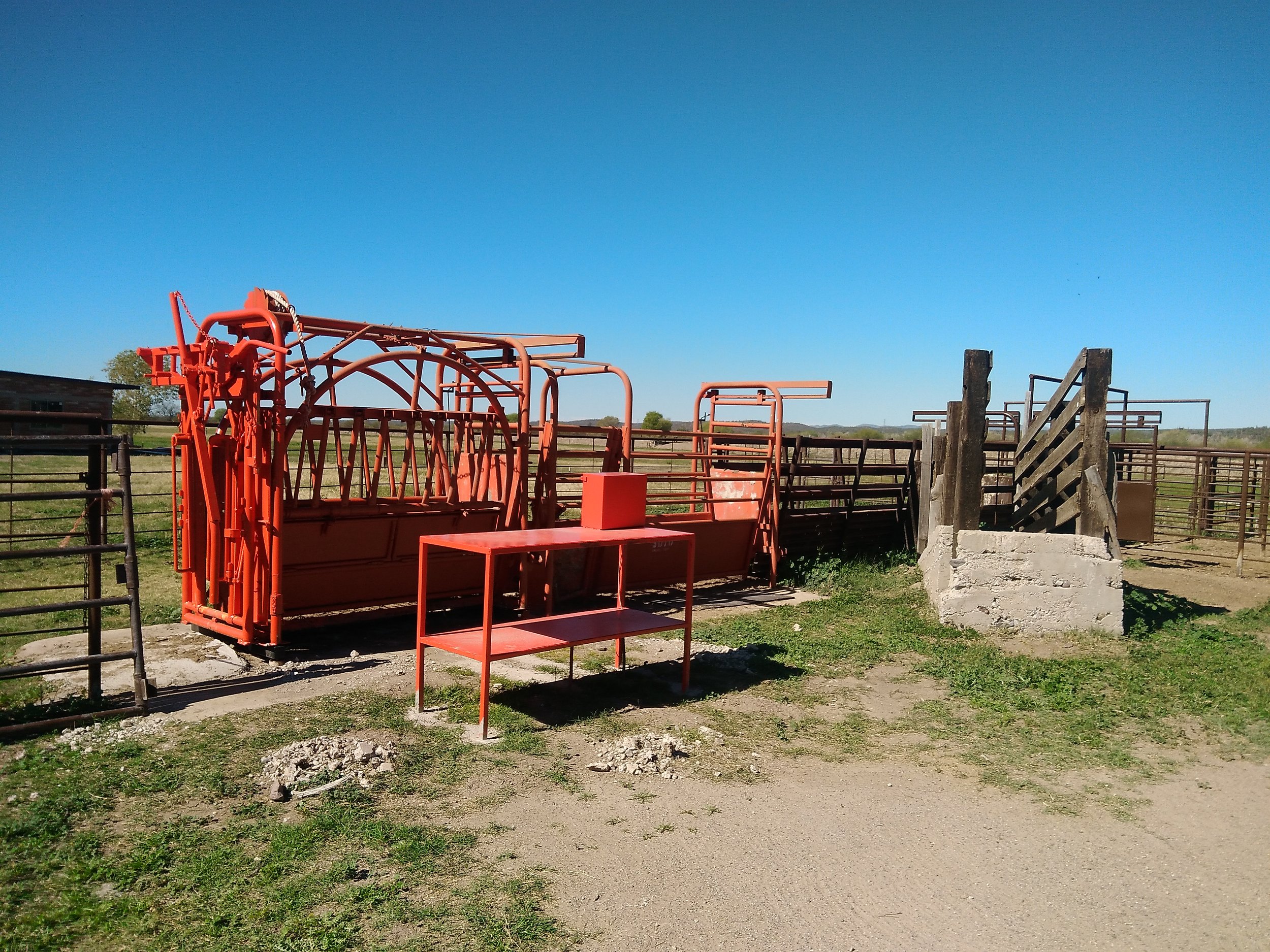 Working facilities and chute system