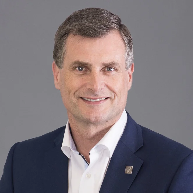 Ronan Dunne EVP and Group President, Verizon Wireless