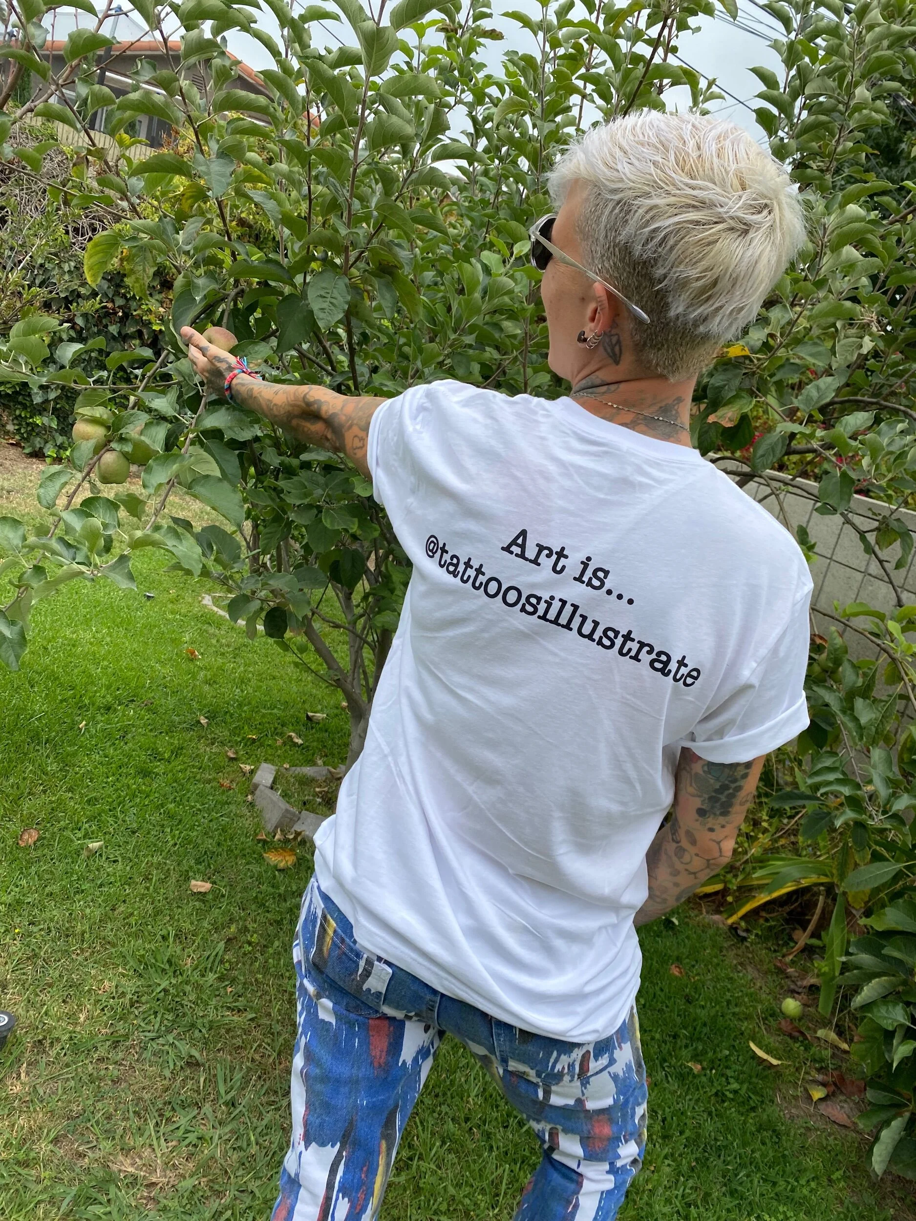 EFA61301-0EAD-447D-A75A-9A6D14523416