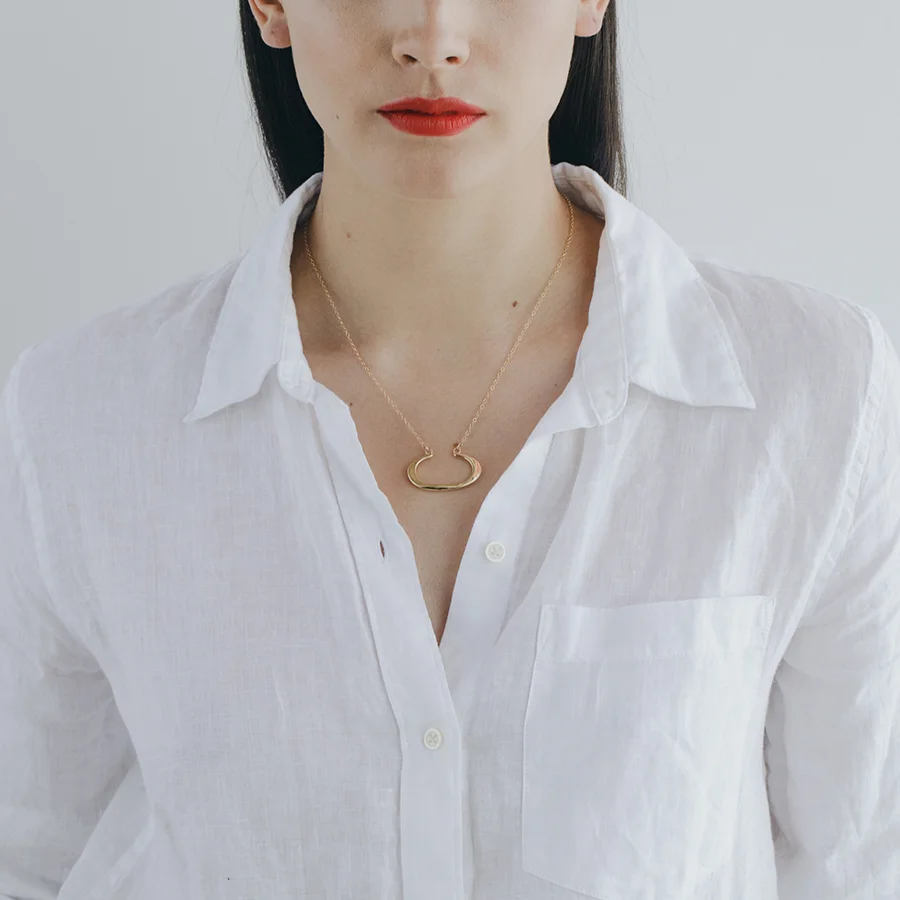 MGG STUDIO THEA necklace model.jpg