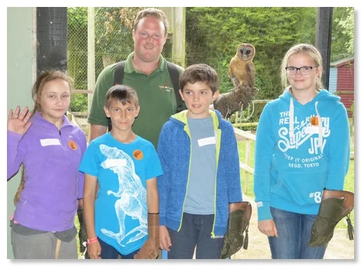 Participants in our most recent Young Falconers Course proved to be an enthusiastic bunch, eager to learn about the art of falconry and keen to put theory into practice up on the flying ground.