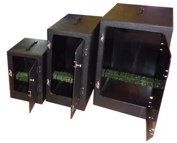 Our birds are transported in specially-designed boxes to allow plenty of ventilation and accommodate varying tail lengths and wingspans