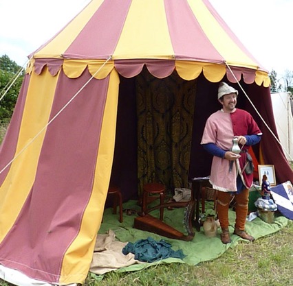 The Minstrel kept everyone entertained with hits of the Middle Ages...