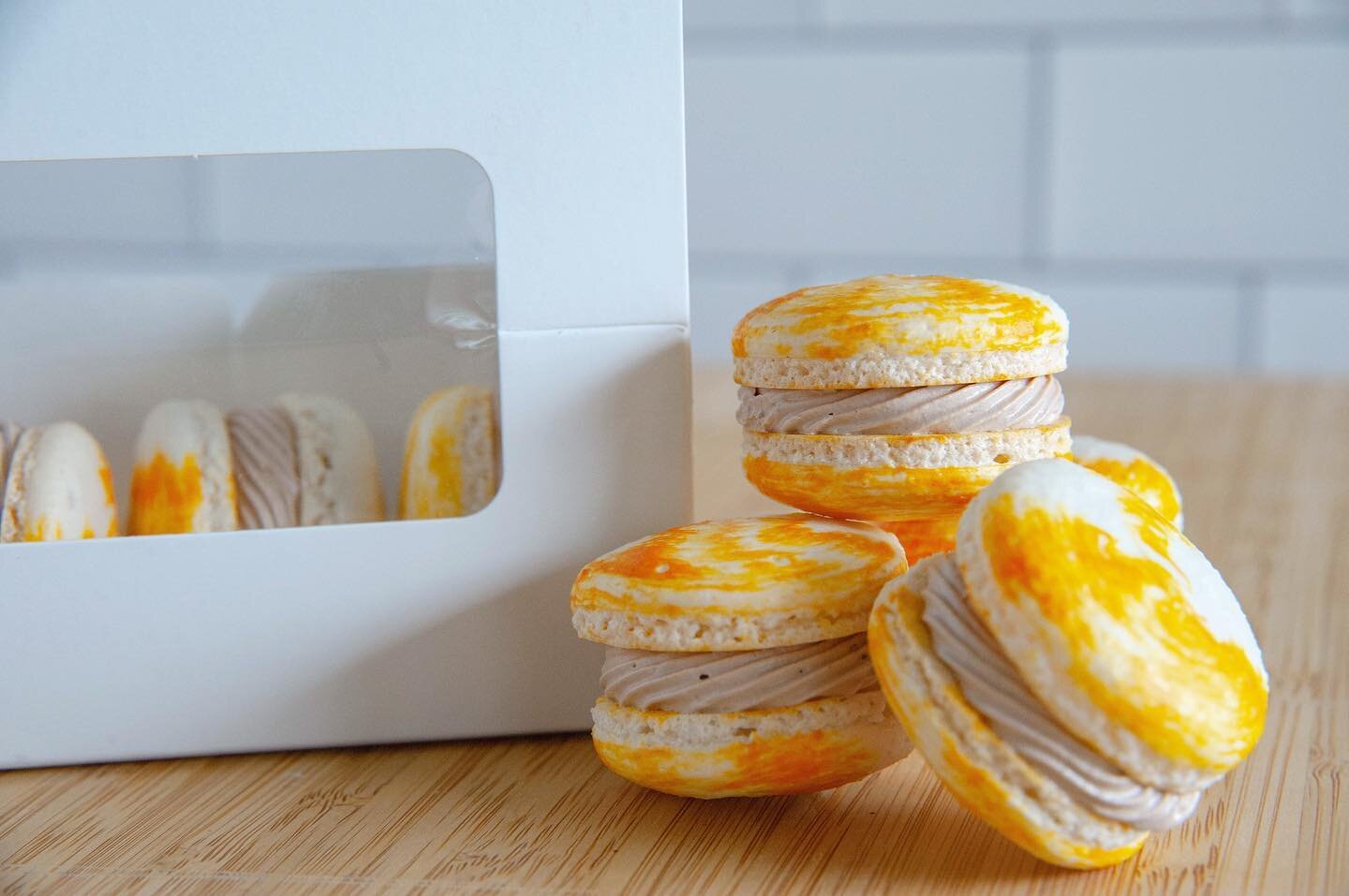 Thanks to all who donated to racial justice orgs to grab these Nutella macarons the other week. Thinking about doing another round, $15 per 1/2 dozen and I&rsquo;d donate the money to @theokraproject. Would anyone be interested? I can do a mix of fla
